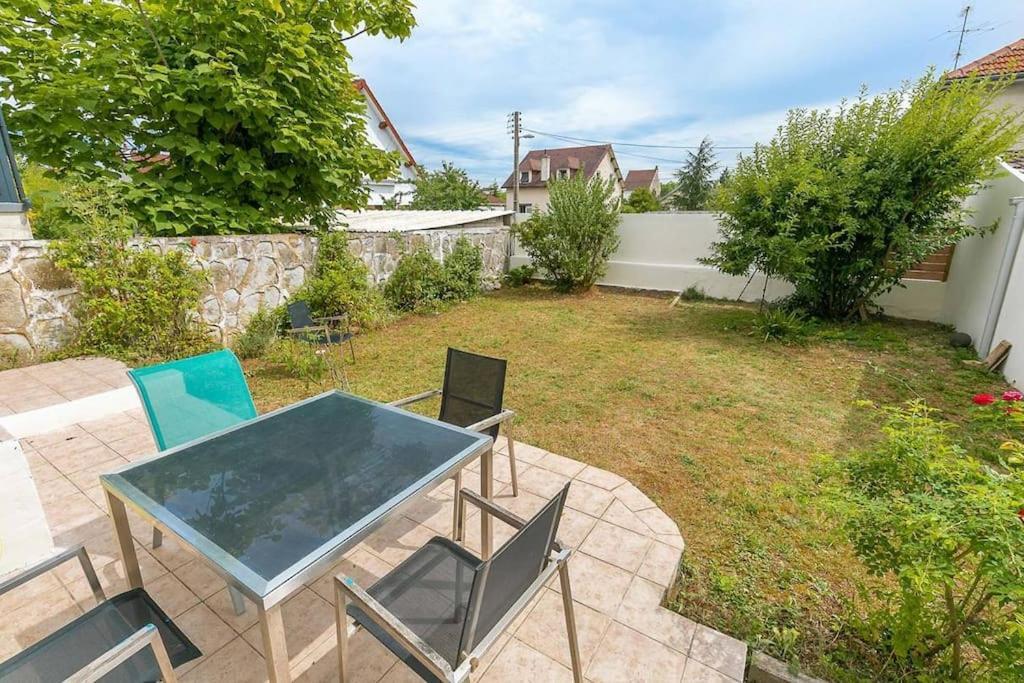 Le Montrachet Vila Dijon Exterior foto