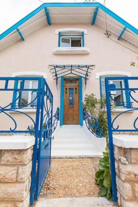 Le Montrachet Vila Dijon Exterior foto